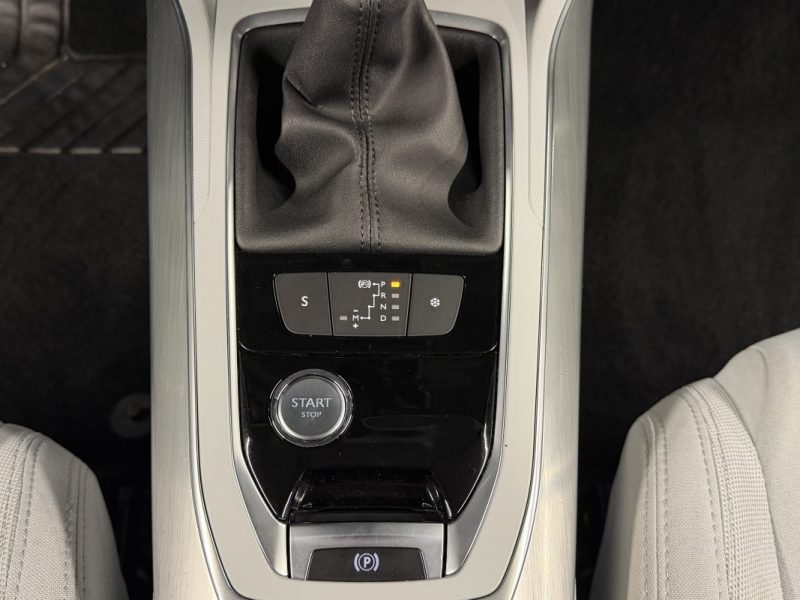 PEUGEOT 308 II ALLURE 1.2 130 Cv BOITE AUTOMATIQUE / 5 PORTES CRIT AIR 1 - GARANTIE 1 AN