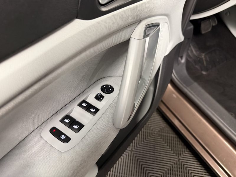 PEUGEOT 308 II ALLURE 1.2 130 Cv BOITE AUTOMATIQUE / 5 PORTES CRIT AIR 1 - GARANTIE 1 AN