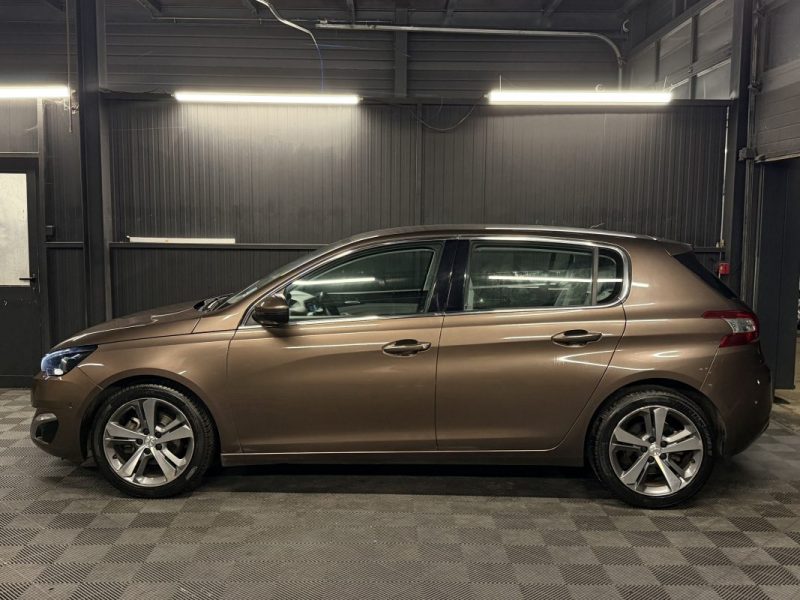 PEUGEOT 308 II ALLURE 1.2 130 Cv BOITE AUTOMATIQUE / 5 PORTES CRIT AIR 1 - GARANTIE 1 AN