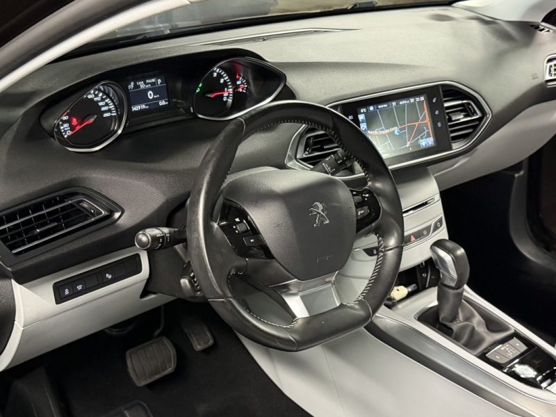 PEUGEOT 308 II ALLURE 1.2 130 Cv BOITE AUTOMATIQUE / 5 PORTES CRIT AIR 1 - GARANTIE 1 AN