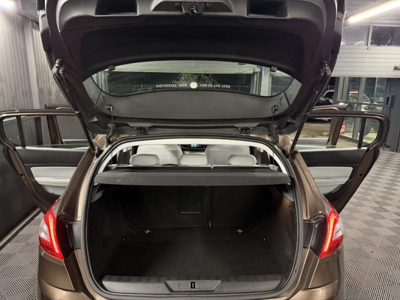 PEUGEOT 308 II ALLURE 1.2 130 Cv BOITE AUTOMATIQUE / 5 PORTES CRIT AIR 1 - GARANTIE 1 AN