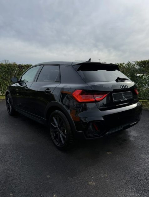 AUDI A1 30 TFSI 1.0 116CH S-LINE ALL STREET  / SIÈGES CHAUFFANTS / SUIVI COMPLET AUDI 