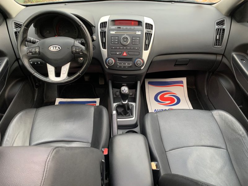 KIA CEE-D SW 1.6 CRDI 115 STYLE ISG 2010