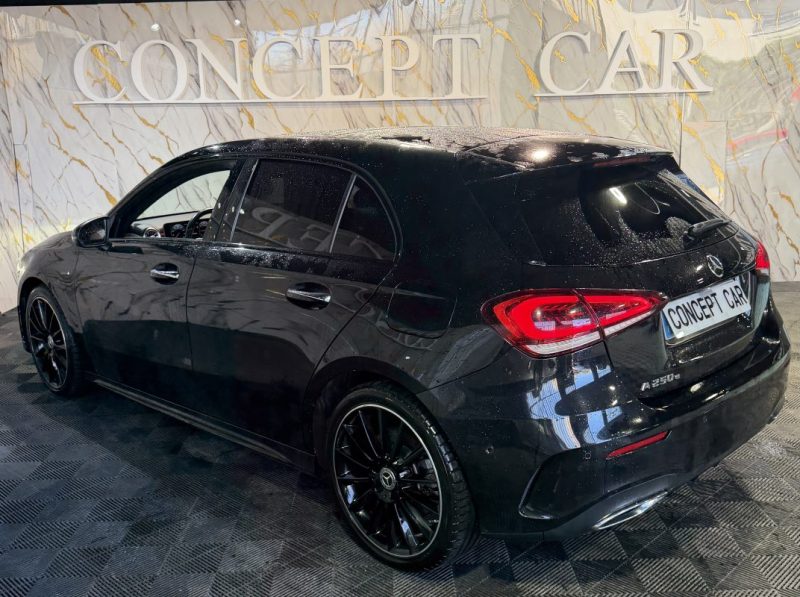 MERCEDES CLASSE A 250 e EQ POWER 8G-DCT AMG Line - 99 500Kms - Toit Ouvrant - SUIVIT COMPLET MERCEDE