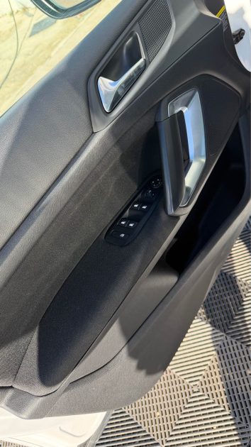 PEUGEOT 308 II 1.2 PURETECH 110CH ACTIVE S&S 5P 2015