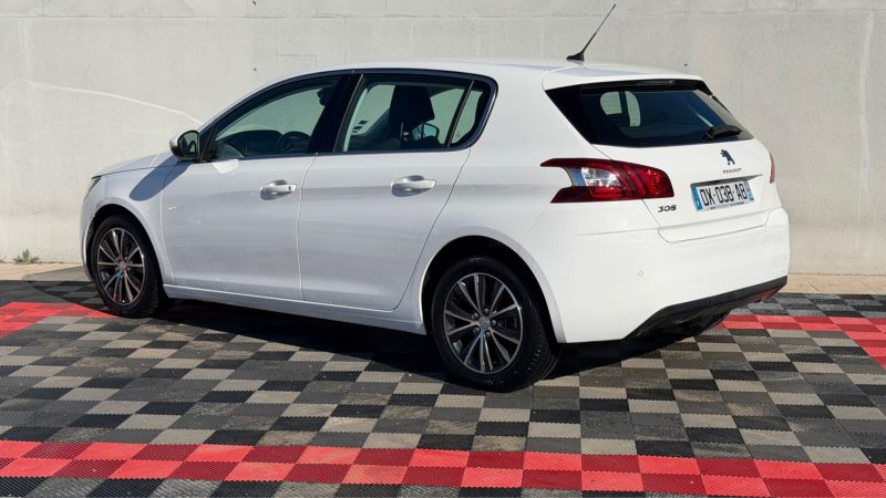 PEUGEOT 308 II 1.2 PURETECH 110CH ACTIVE S&S 5P 2015