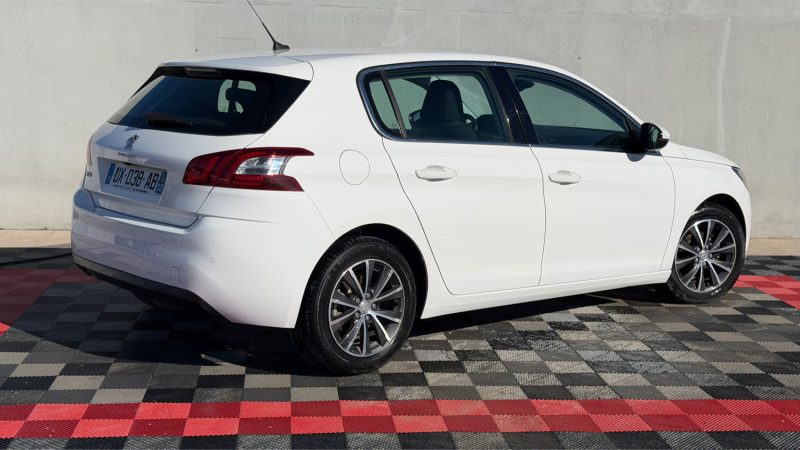 PEUGEOT 308 II 1.2 PURETECH 110CH ACTIVE S&S 5P 2015