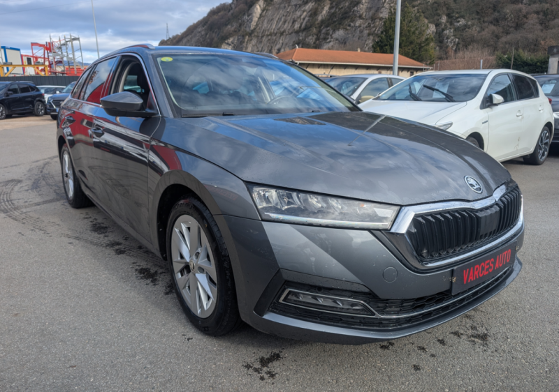 SKODA OCTAVIA COMBI 2.0 TDI 150CV 4X4 DSG7 VIRTUAL COCKPIT ECRAN GPS 
