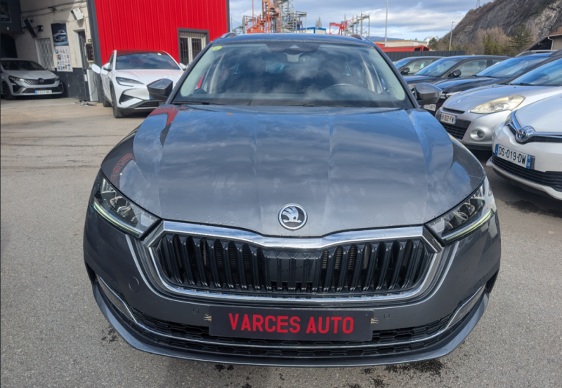 SKODA OCTAVIA COMBI 2.0 TDI 150CV 4X4 DSG7 VIRTUAL COCKPIT ECRAN GPS 