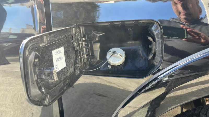 FIAT FULLBACK 2.4D 180 4X4 SERIE SPECIALE LANCEMENT / PREMIERE MAIN