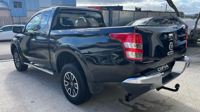 FIAT FULLBACK 2.4D 180 4X4 SERIE SPECIALE LANCEMENT / PREMIERE MAIN