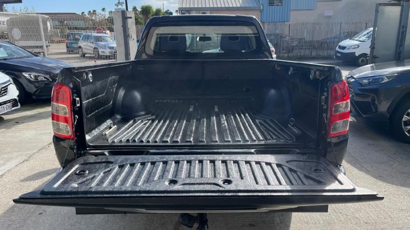 FIAT FULLBACK 2.4D 180 4X4 SERIE SPECIALE LANCEMENT / PREMIERE MAIN