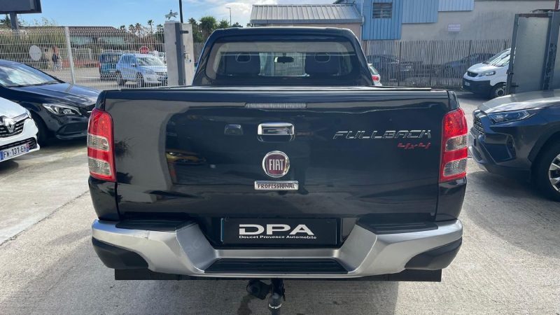 FIAT FULLBACK 2.4D 180 4X4 SERIE SPECIALE LANCEMENT / PREMIERE MAIN