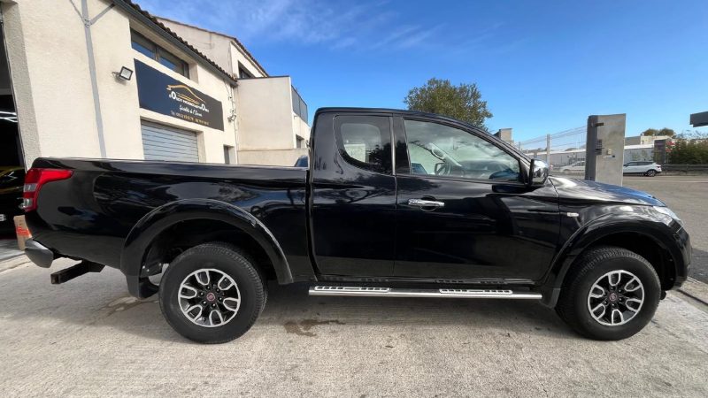 FIAT FULLBACK 2.4D 180 4X4 SERIE SPECIALE LANCEMENT / PREMIERE MAIN