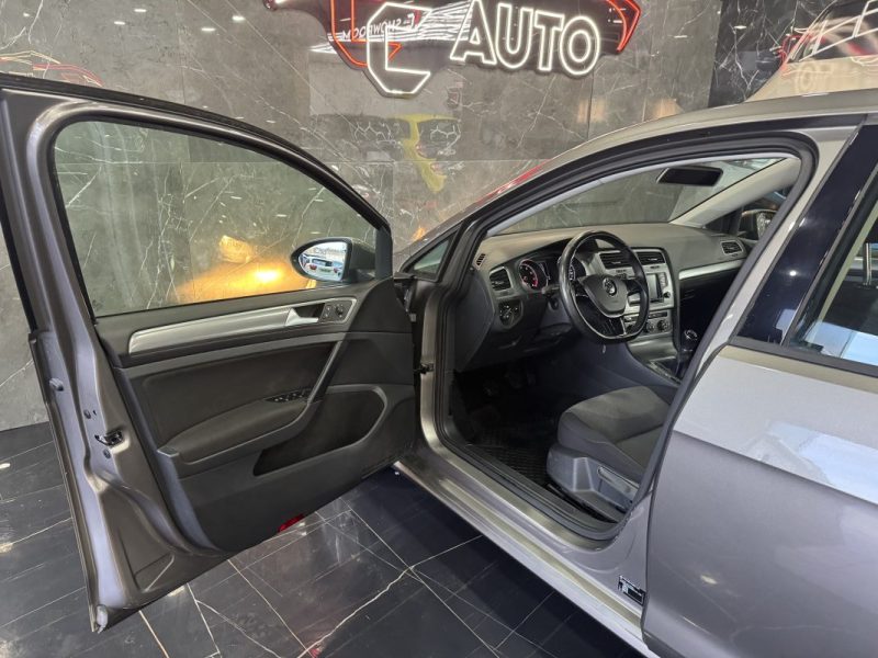 VOLKSWAGEN GOLF VII 1.2 TSI 110CH BLUEMOTION TECHNOLOGY TRENDLINE 5P 2016