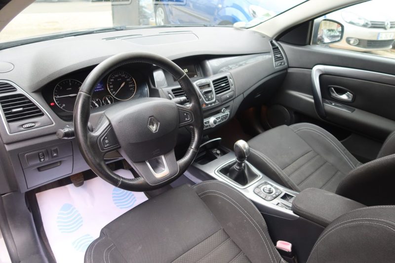 RENAULT LAGUNAIII 2.0 DCI 150 BLACK EDITION ECO2 ENERGY 2011