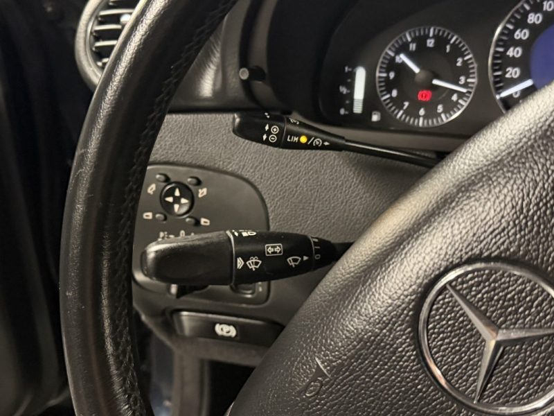 MERCEDES CLK II COUPE ELEGANGE 200 KOMPRESSOR 1.8 163 Cv BOITE AUTO 59 100 Kms - GARANTIE 1 AN
