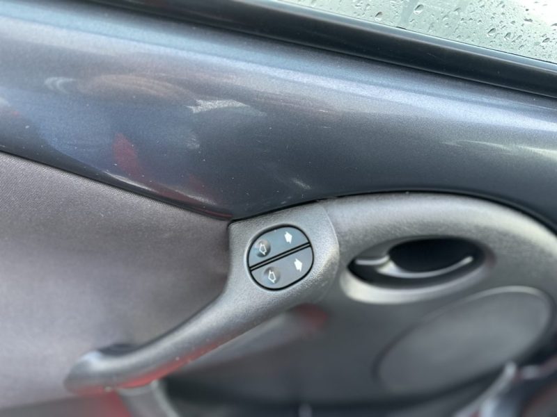 FORD KA 1300 COLLECTION 