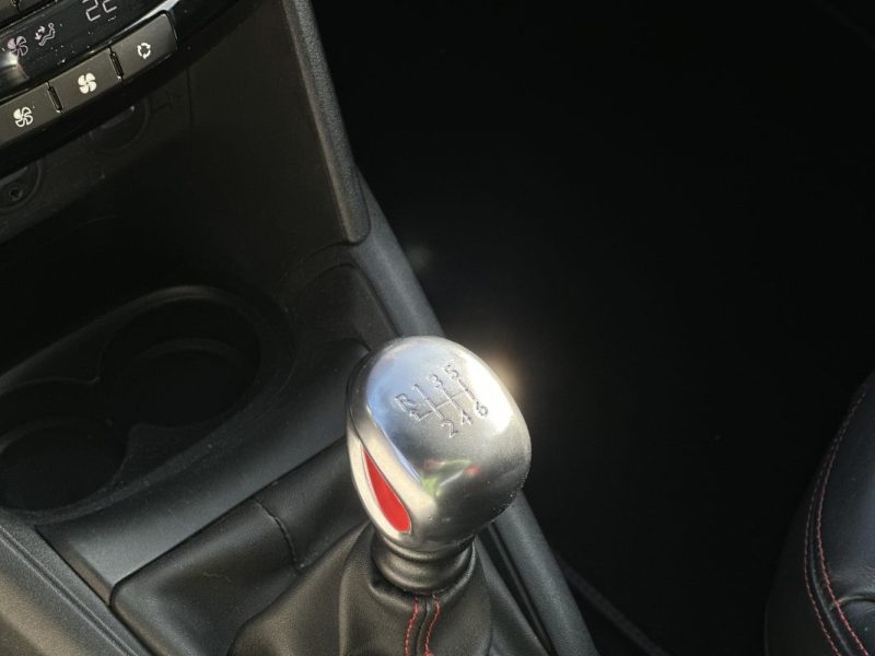 PEUGEOT 208 GTI GTI BVM6 200CV 2013