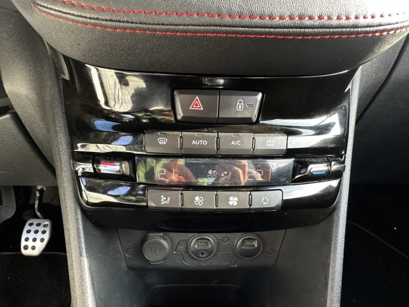 PEUGEOT 208 GTI GTI BVM6 200CV 2013