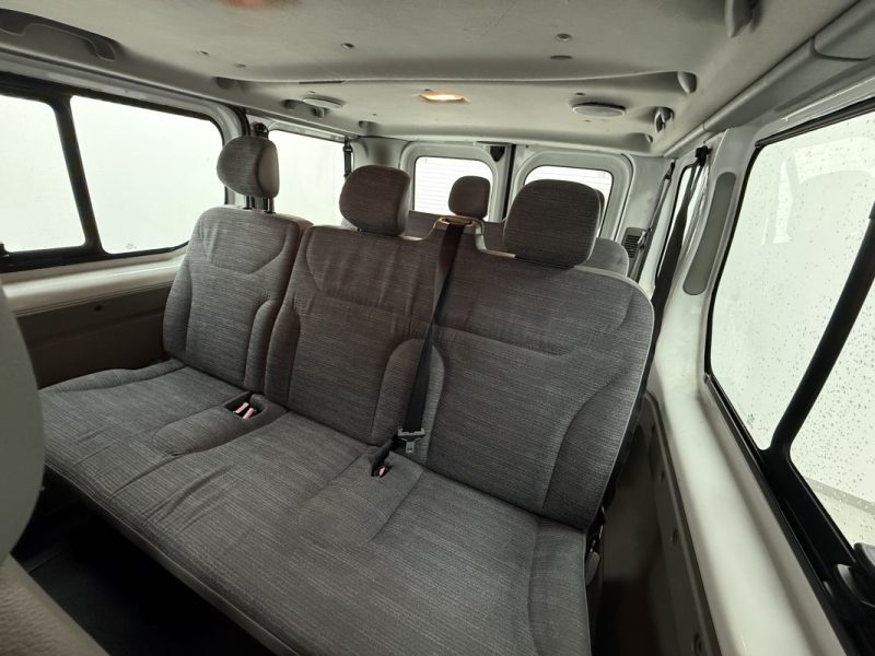 RENAULT TRAFIC PASSENGER L1H1 2.0DCI 90 AUTHENTIQUE 2010