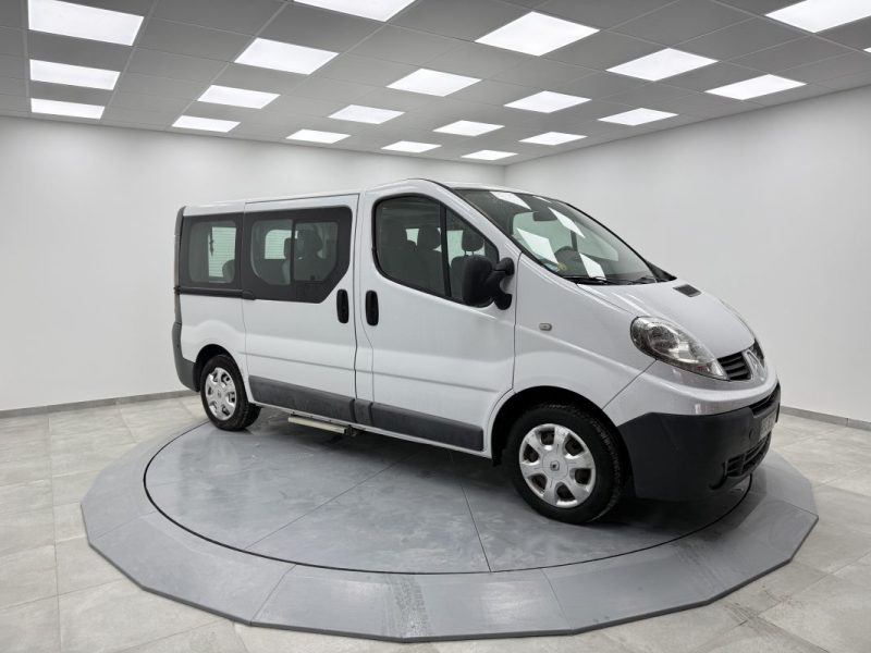 RENAULT TRAFIC PASSENGER L1H1 2.0DCI 90 AUTHENTIQUE 2010