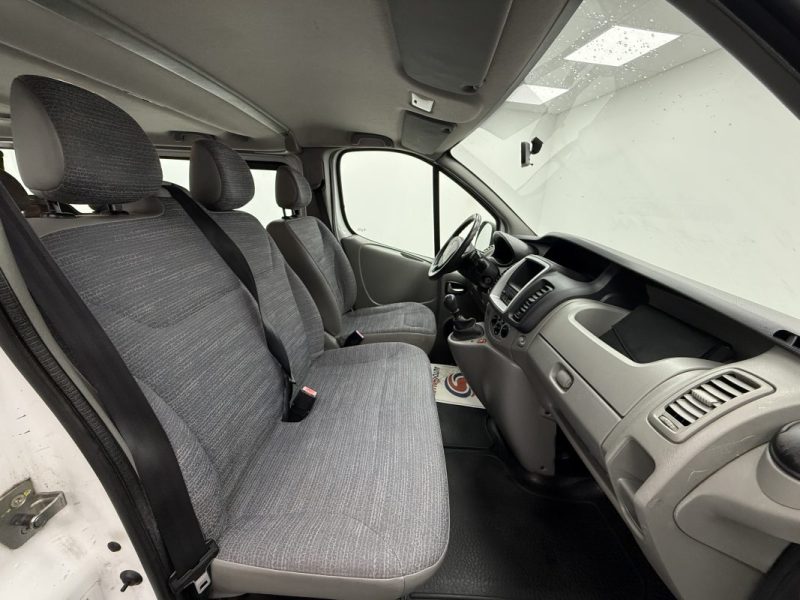 RENAULT TRAFIC PASSENGER L1H1 2.0DCI 90 AUTHENTIQUE 2010