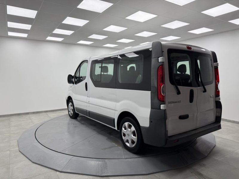 RENAULT TRAFIC PASSENGER L1H1 2.0DCI 90 AUTHENTIQUE 2010