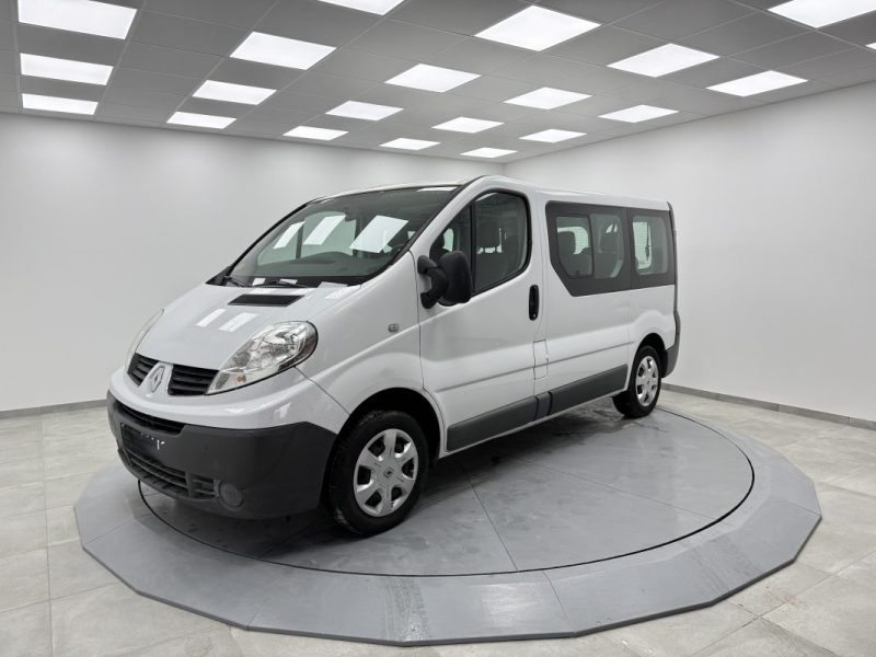 RENAULT TRAFIC PASSENGER L1H1 2.0DCI 90 AUTHENTIQUE 2010