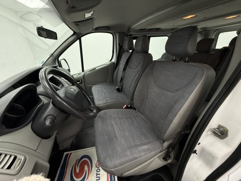RENAULT TRAFIC PASSENGER L1H1 2.0DCI 90 AUTHENTIQUE 2010