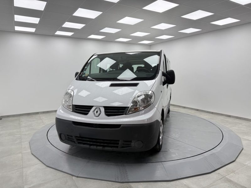 RENAULT TRAFIC PASSENGER L1H1 2.0DCI 90 AUTHENTIQUE 2010