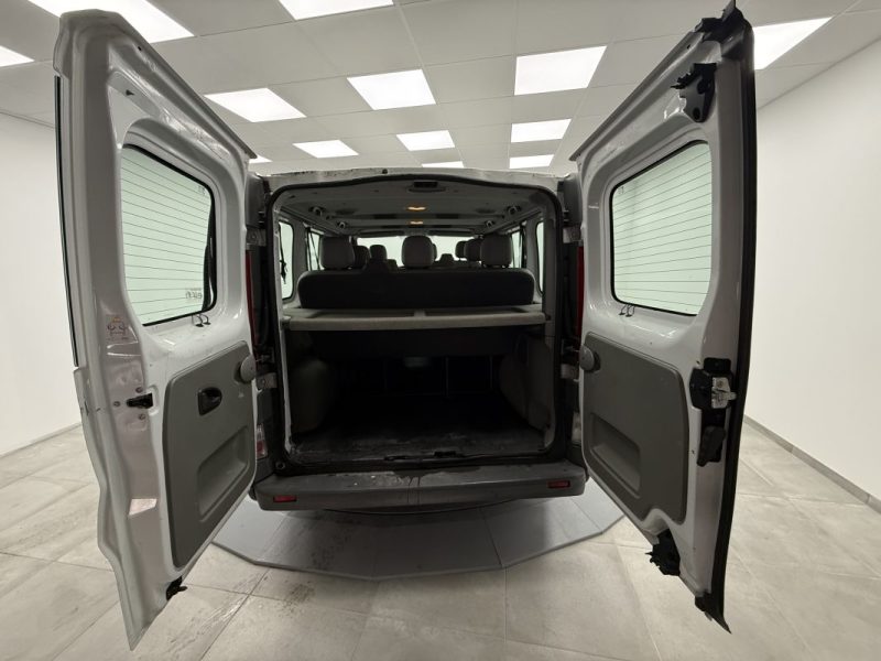 RENAULT TRAFIC PASSENGER L1H1 2.0DCI 90 AUTHENTIQUE 2010