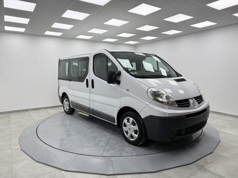 RENAULT TRAFIC PASSENGER L1H1 2.0DCI 90 AUTHENTIQUE 2010