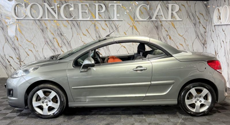PEUGEOT 207 COUPE CAB 1.6 PREMIUN  - 2010 - 58 259Kms - Premier Main - Distrib ok - Suivit RENAULT