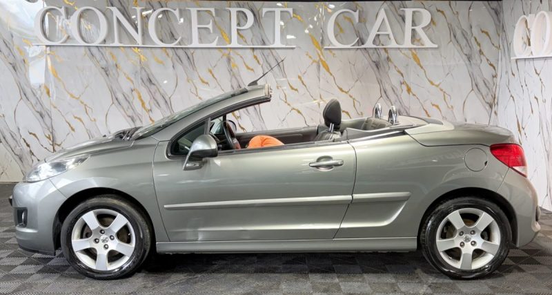 PEUGEOT 207 COUPE CAB 1.6 PREMIUN  - 2010 - 58 259Kms - Premier Main - Distrib ok - Suivit RENAULT