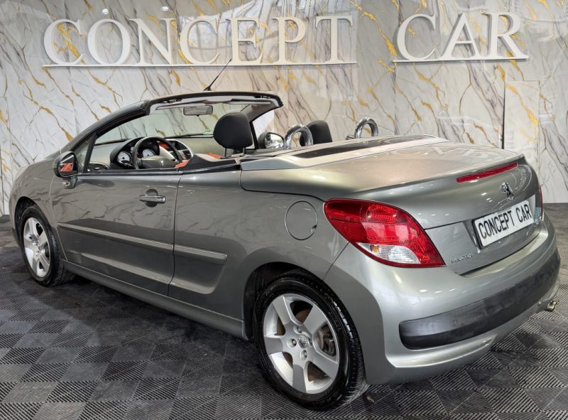 PEUGEOT 207 COUPE CAB 1.6 PREMIUN  - 2010 - 58 259Kms - Premier Main - Distrib ok - Suivit RENAULT