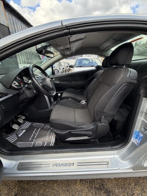 PEUGEOT 207 CAB - 2007 - 78 125Kms - Distrib Ok - Suivit Complet PEUGEOT