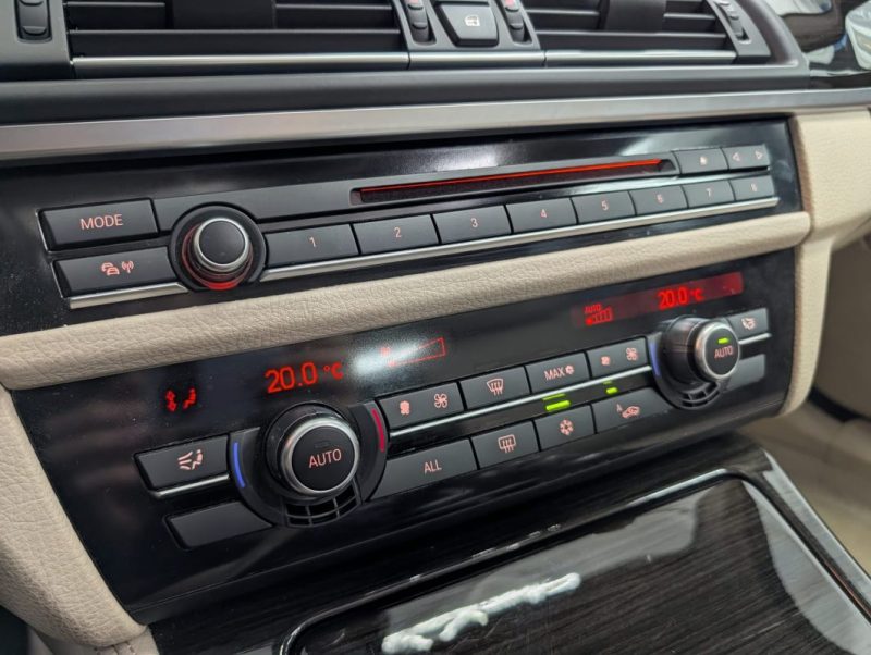 BMW 550i F10 V8 407 cv EDITION EXCLUSIVE