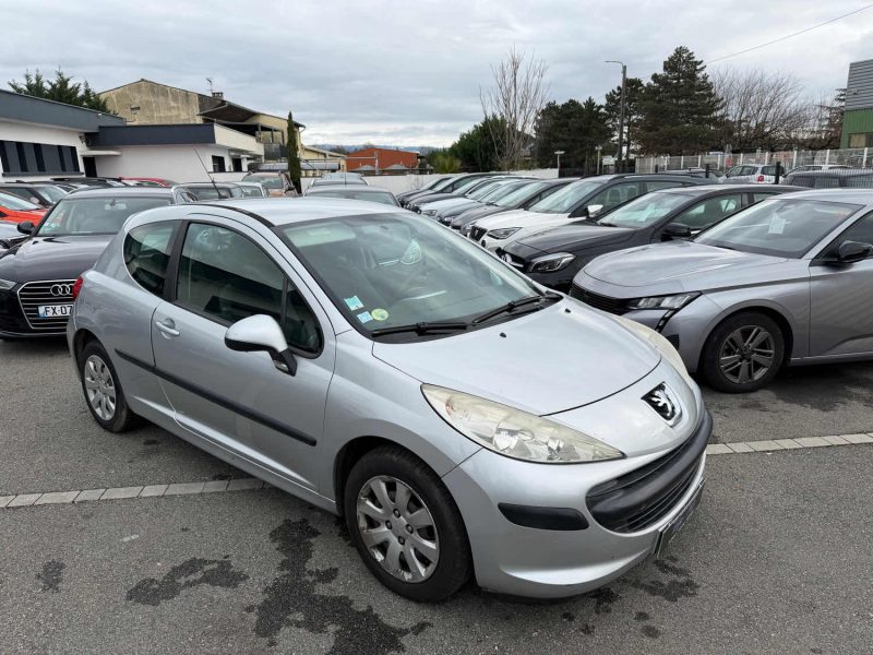 PEUGEOT 207 1.4E 75CH URBAN GARANTIE 