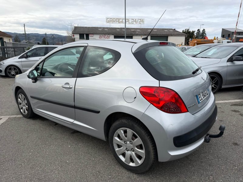 PEUGEOT 207 1.4E 75CH URBAN GARANTIE 