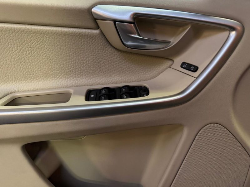 Volvo XC60 T6 AWD SUMMUM 285cv