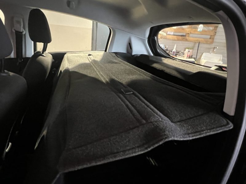 PEUGEOT 208 1.6 BLUE HDI 75CH SOCIETE - SUIVI FACTURES - GPS - 101800KM 