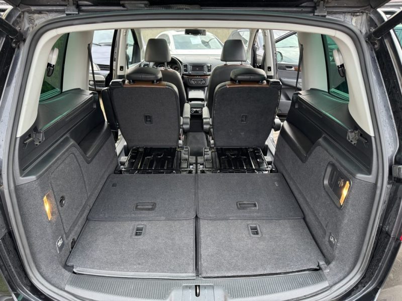 VOLKSWAGEN SHARAN LUXE 2011