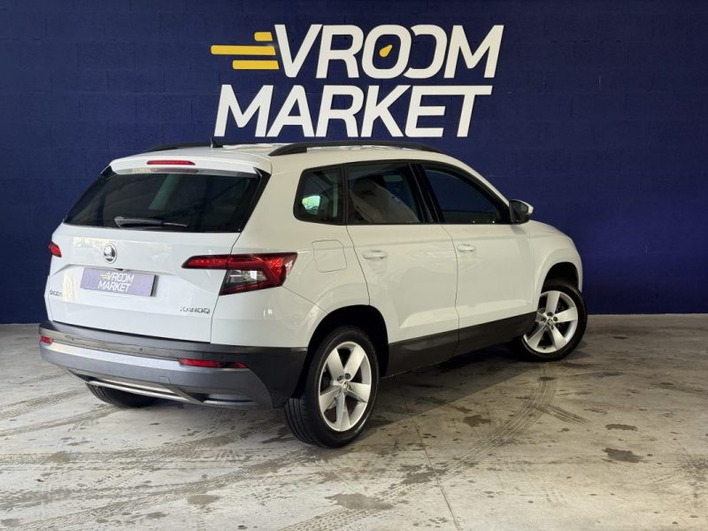 SKODA KAROQ 1.6 TDI DSG7 BUISNESS / SELLERIE FULL CUIR / CAR PLAY / CAMÉRA / 172 000km / 2018
