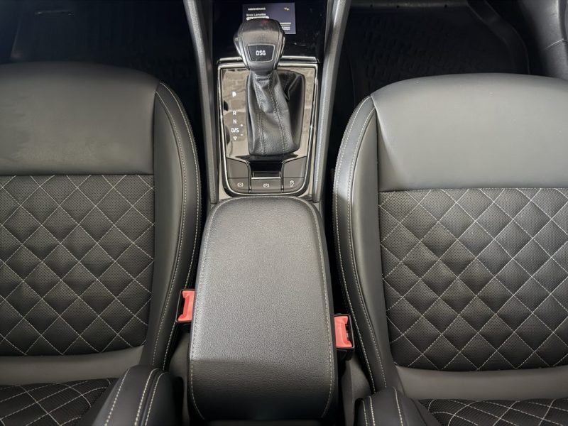 SKODA KAROQ 1.6 TDI DSG7 BUISNESS / SELLERIE FULL CUIR / CAR PLAY / CAMÉRA / 172 000km / 2018