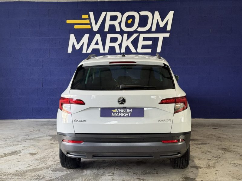 SKODA KAROQ 1.6 TDI DSG7 BUISNESS / SELLERIE FULL CUIR / CAR PLAY / CAMÉRA / 172 000km / 2018