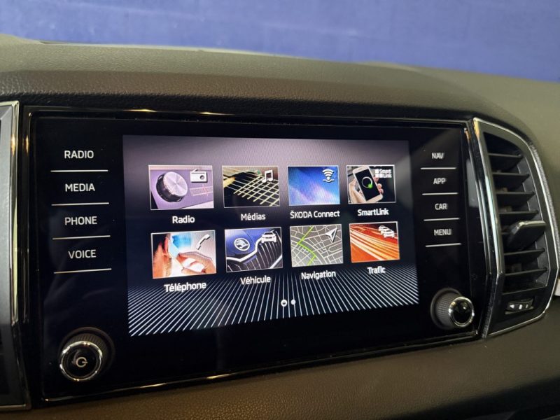 SKODA KAROQ 1.6 TDI DSG7 BUISNESS / SELLERIE FULL CUIR / CAR PLAY / CAMÉRA / 172 000km / 2018