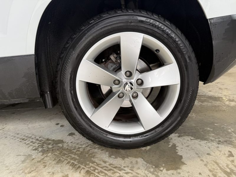 SKODA KAROQ 1.6 TDI DSG7 BUISNESS / SELLERIE FULL CUIR / CAR PLAY / CAMÉRA / 172 000km / 2018