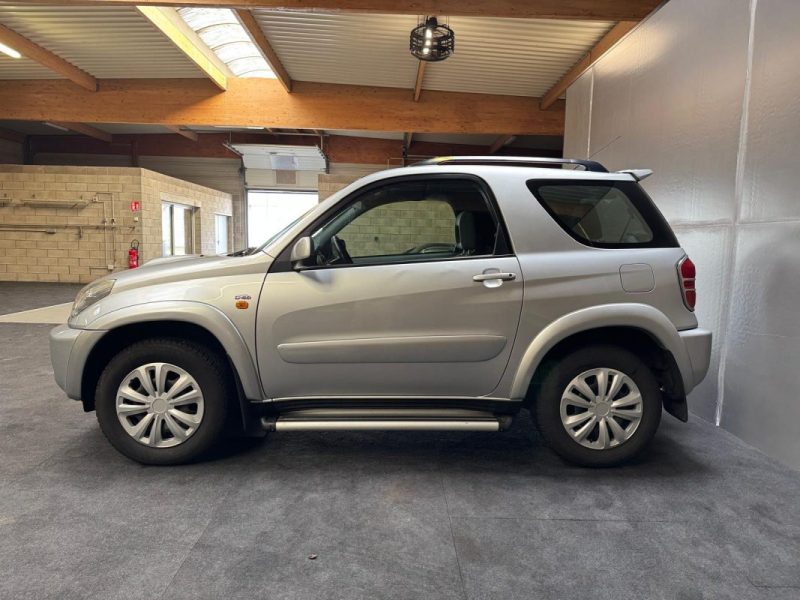 TOYOTA RAV4 2.0 D-4D 115CV 4X4 3 PORTES 2005