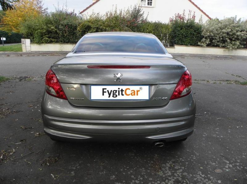 PEUGEOT 207 CC 1.6 HDI 112 FAP FÉLINE BV6 2011